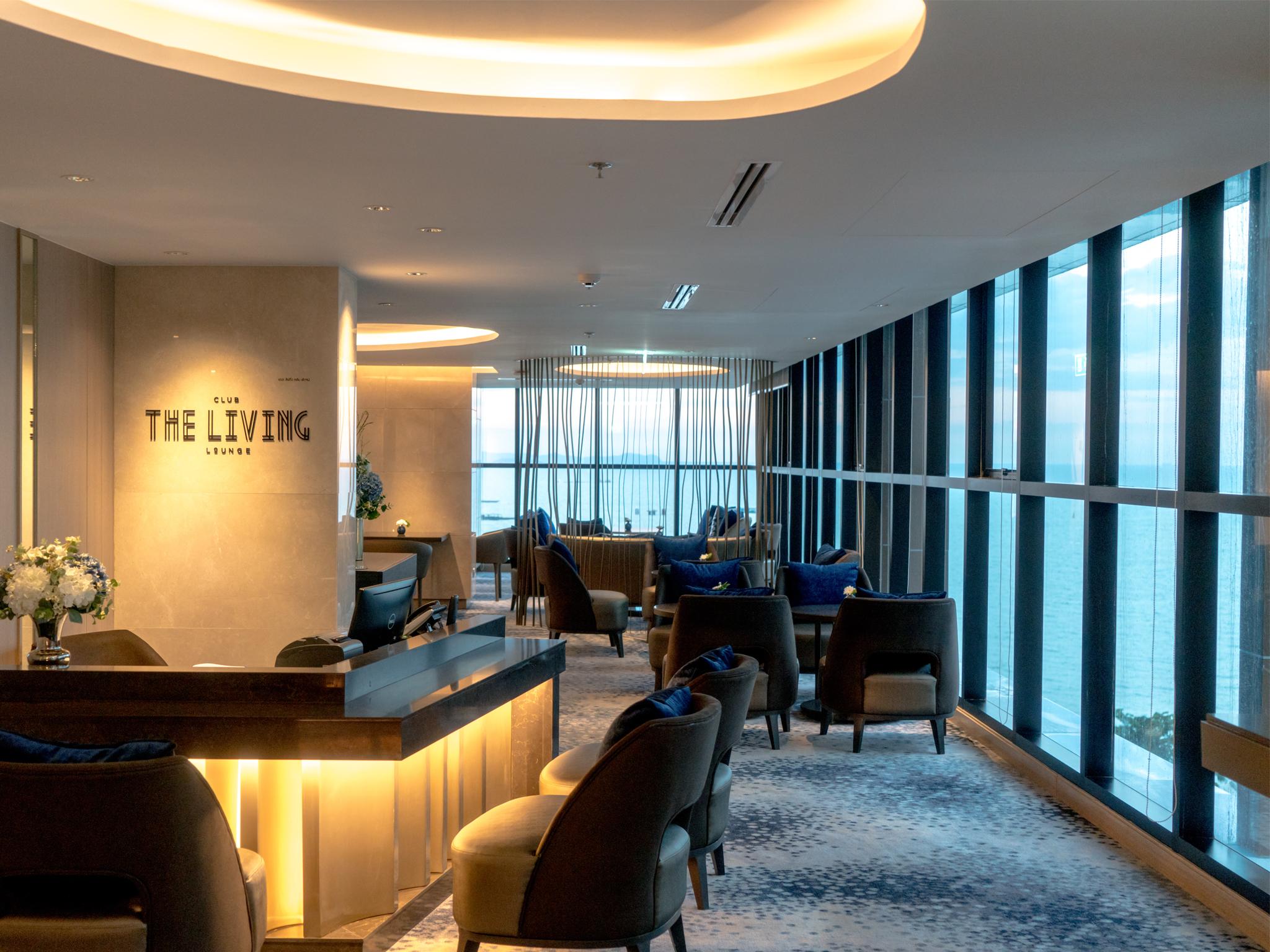 Mytt Hotel Pattaya - Sha Extra Plus Zewnętrze zdjęcie The Living